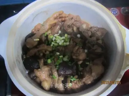 three cups of chicken
