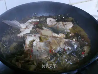 Hot and sour fish head soup