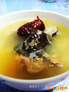 Turtle and jujube beautifying soup