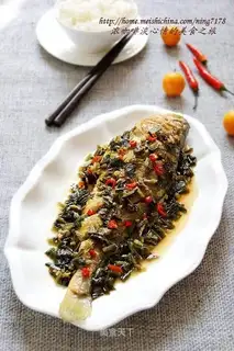 Roasted yellow croaker with cabbage