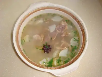 Stewed radish soup with ox nose