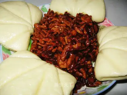 Beijing Sauce Shredded Pork Pancake