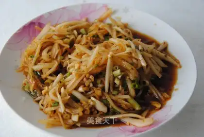 Shredded vegetables with salad stick