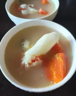 Carrots, goat's bone soup