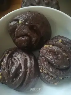 A pecan roll