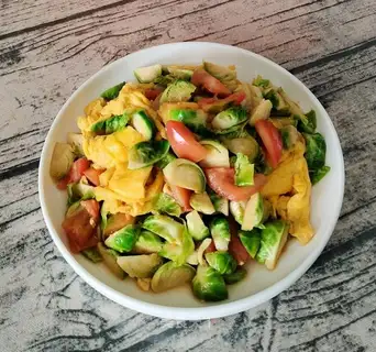 Eggs and vegetables