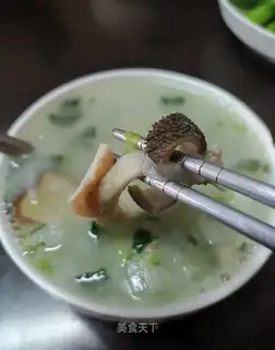 The radish lamb soup