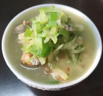 Blue radish meat soup