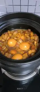 Red roast eggs