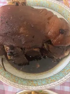 Steaming pig's elbow