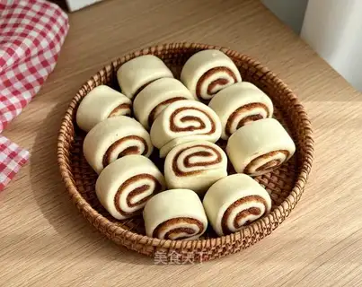 Milky bean saber cut the buns