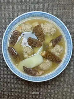 The lamb's belly poach soup