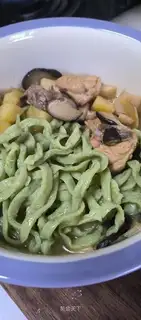 Chicken soup spinach noodles