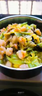 Shrimp spinach noodles