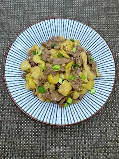 cucumber-covered beef