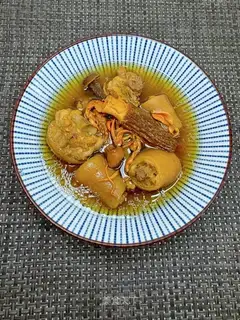 Poppy tail soup