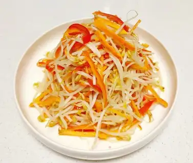 Paprika sprouts