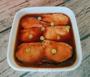 Steamed salmon