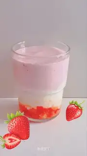 Strawberry shakes
