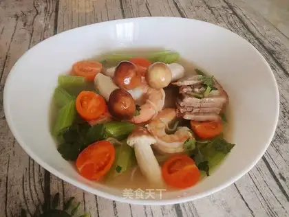 Vegetable shrimp mushrooms, noodles