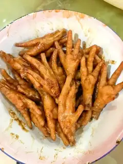 Hung Sei chicken claws