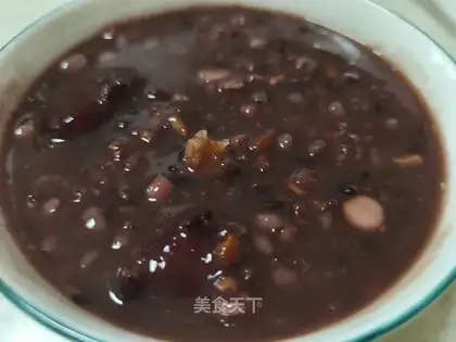 Red food, porridge