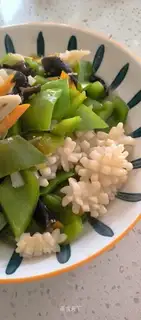 Pyramid roll