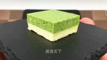 Two colors for tea