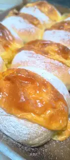 Cheese lava bread
