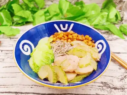 cucumber squirm noodles