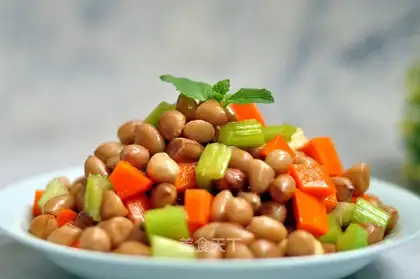 Celery peanuts