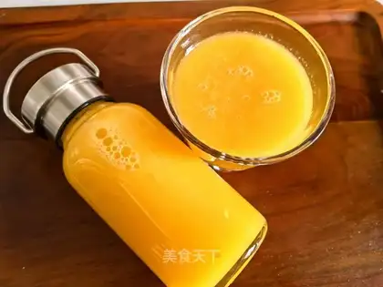 Fresh orange juice