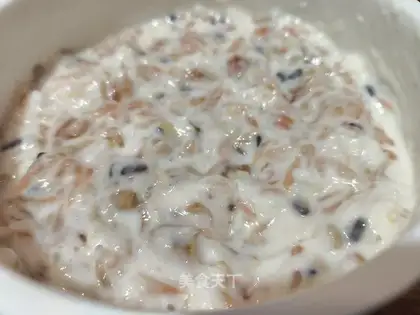 Redapple yogurt bowl