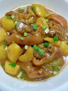 Potato pig feet