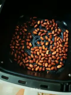 Air-cutter-drink peanuts