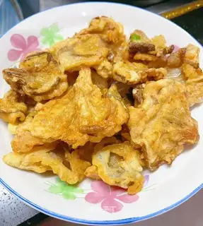 Fries, mushrooms
