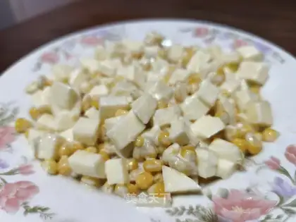 Apple corn salad