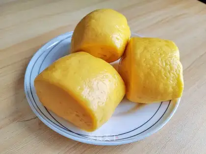 Carrot buns