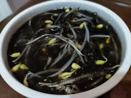 Soybeans soup