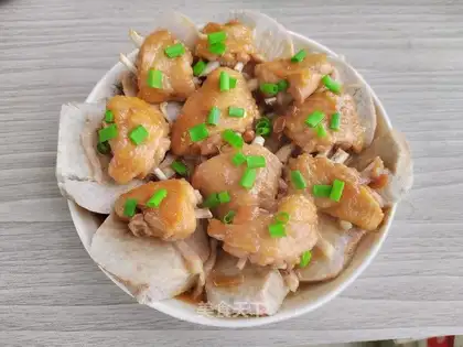 Potato steamed chicken wings