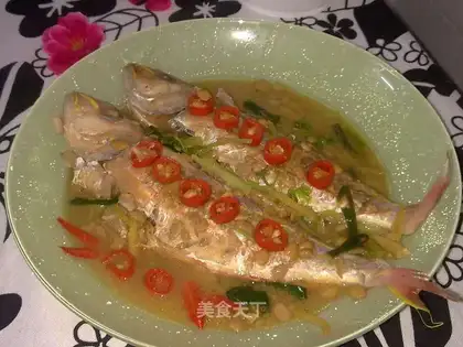 Braised fish with bean paste