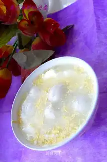 Egg flower glutinous rice dumpling sweet wine soup