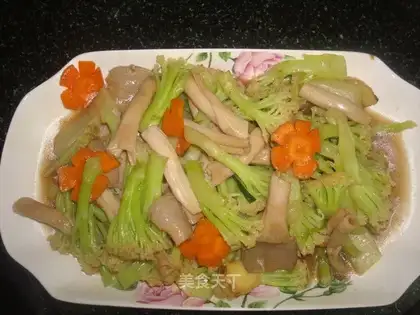 stir-fried broccoli with goose intestines