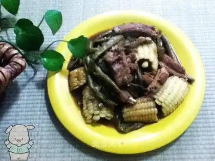 Stewed corn with ribs and beans