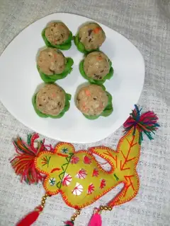 Mushroom and carrot chicken meatballs