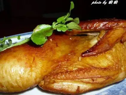 Grilled chicken with salt and pepper