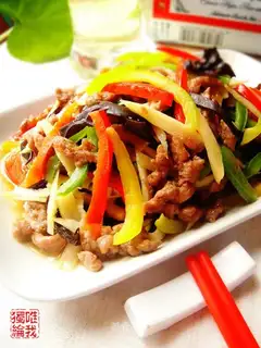 Colorful shredded chicken