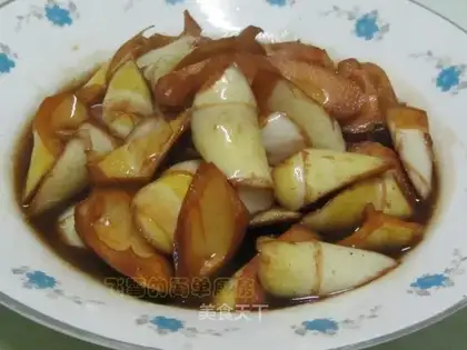 Braised bamboo shoots in oil