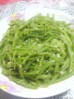 Garlic beans