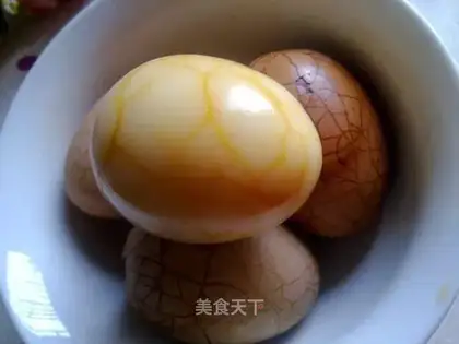 Spiced tea egg